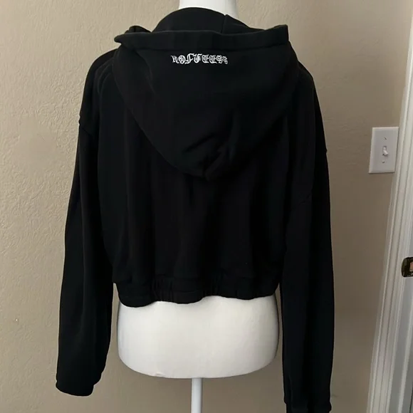 DARC Sport The Way Chambers (Cropped) Zip Hoodie in Black - Picture 3 of 4